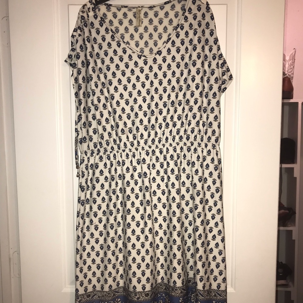A sundress - berry cute and stretchy